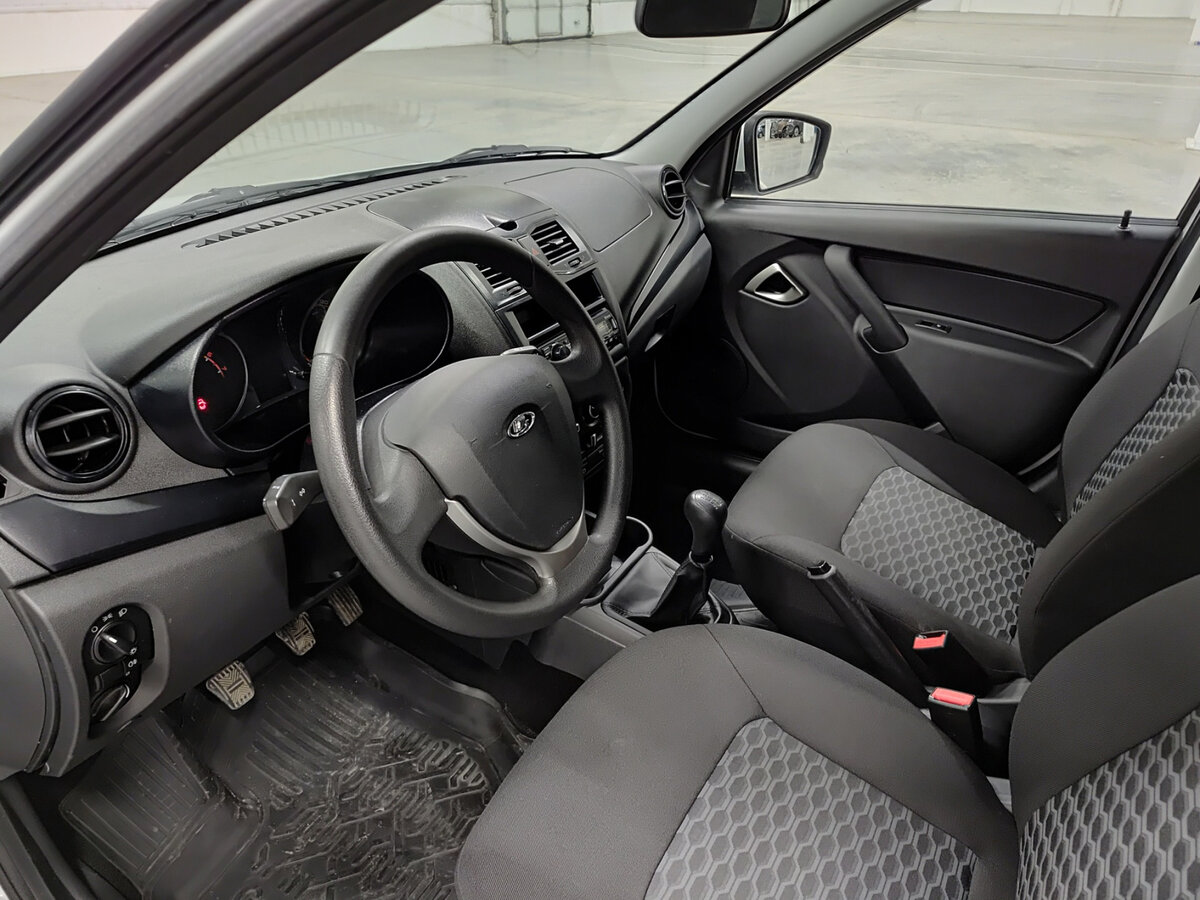 Lada (ВАЗ) Granta б/у, 2023, Механическая. Фото: #15