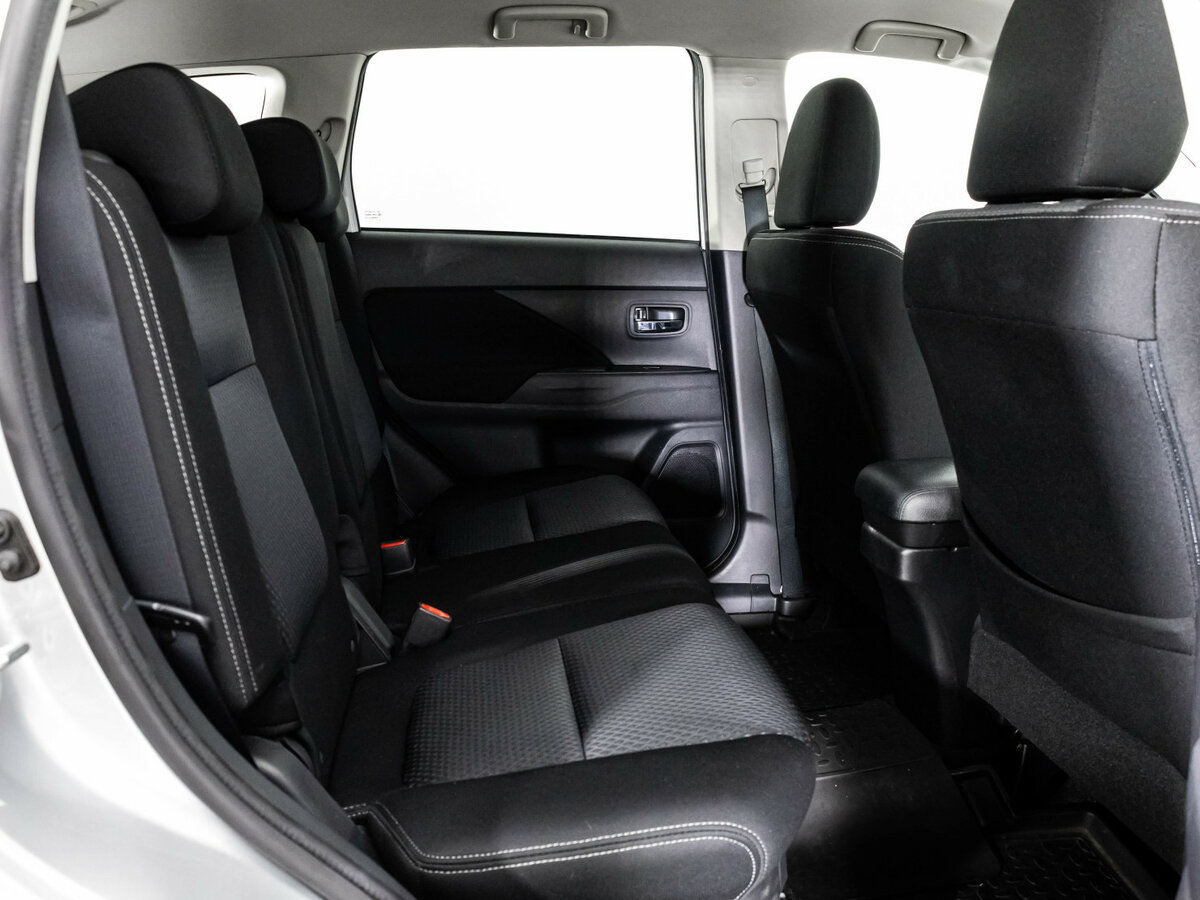 Mitsubishi Outlander б/у, 2018, Вариатор. Фото: #14