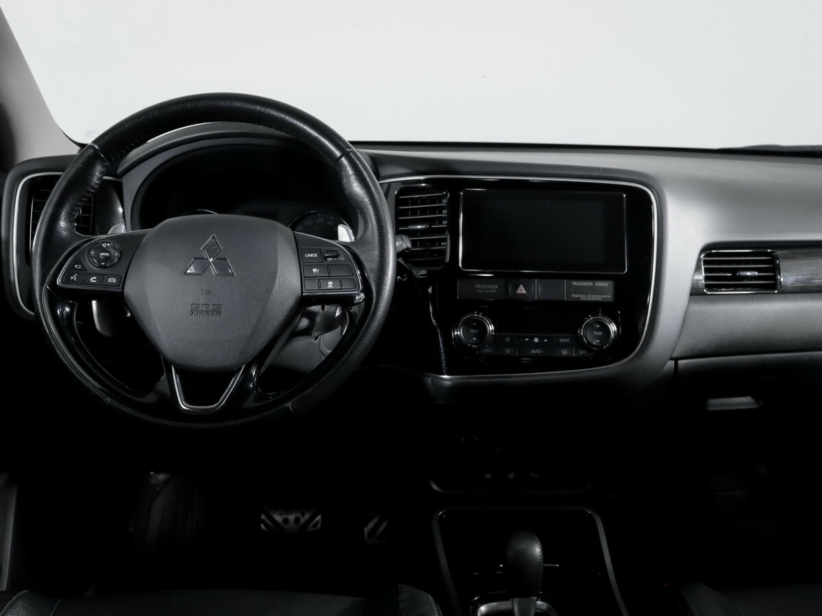 Mitsubishi Outlander б/у, 2018, Автоматическая. Фото: #11