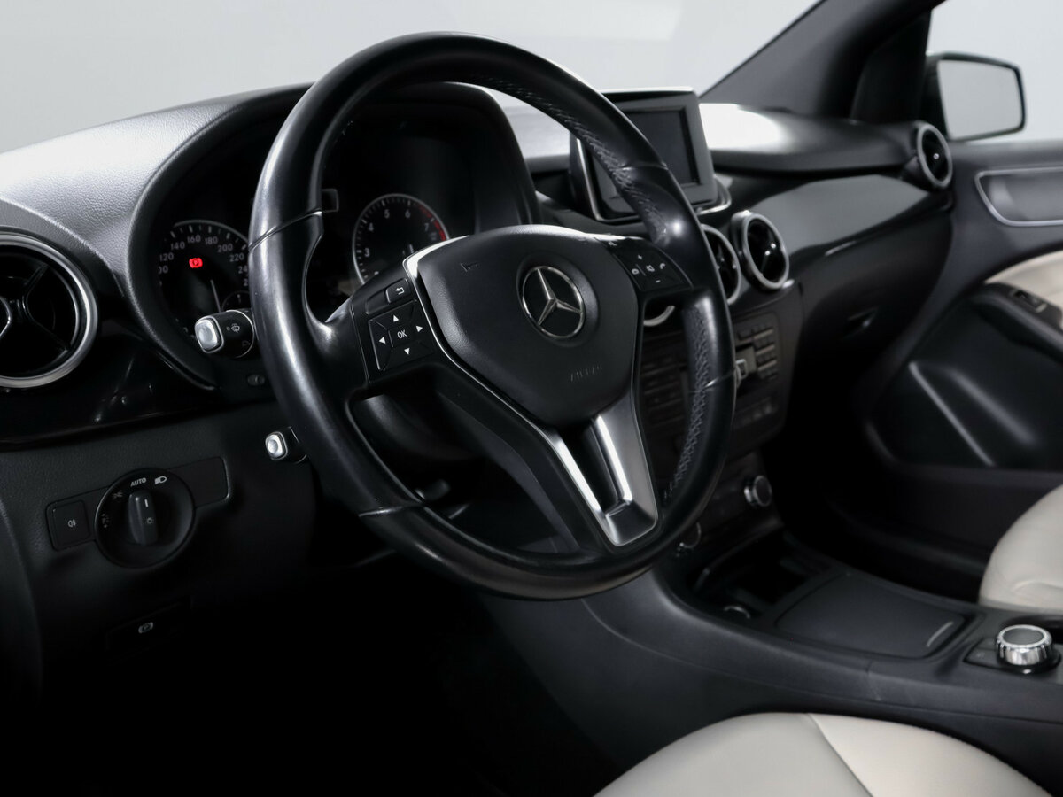 Mercedes-Benz B-Класс б/у, 2013, Роботизированная. Фото: #10