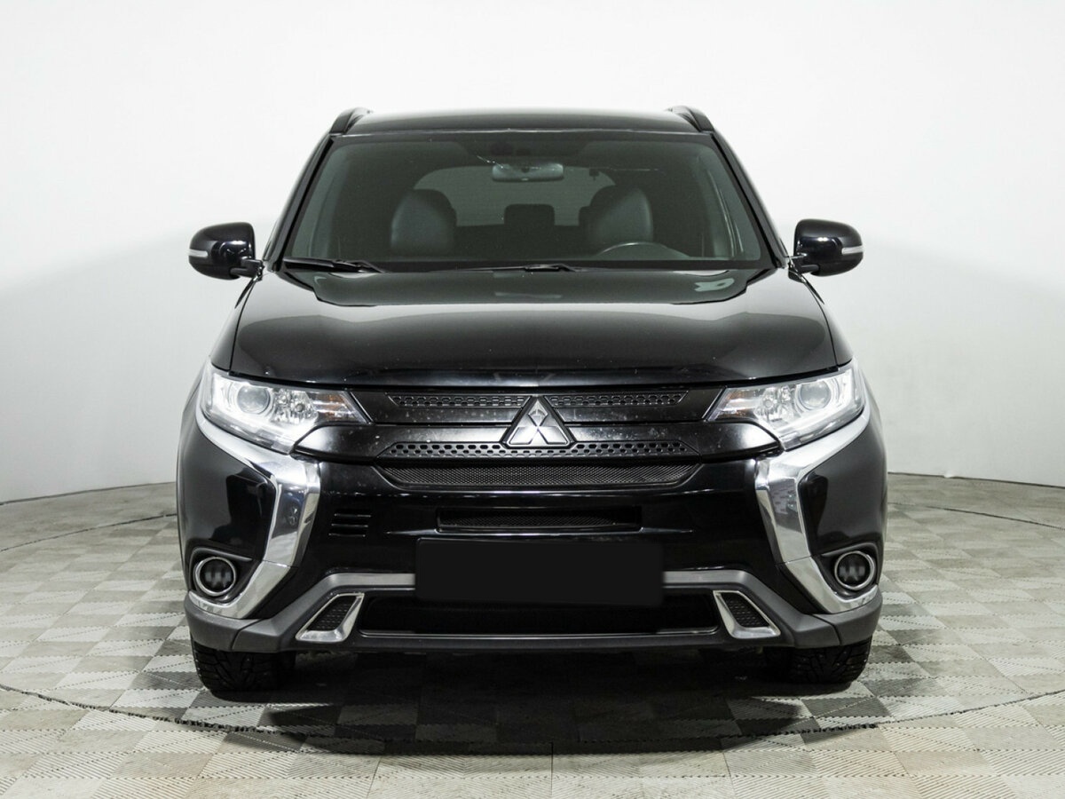 Mitsubishi Outlander б/у, 2020, Вариатор. Фото: #1