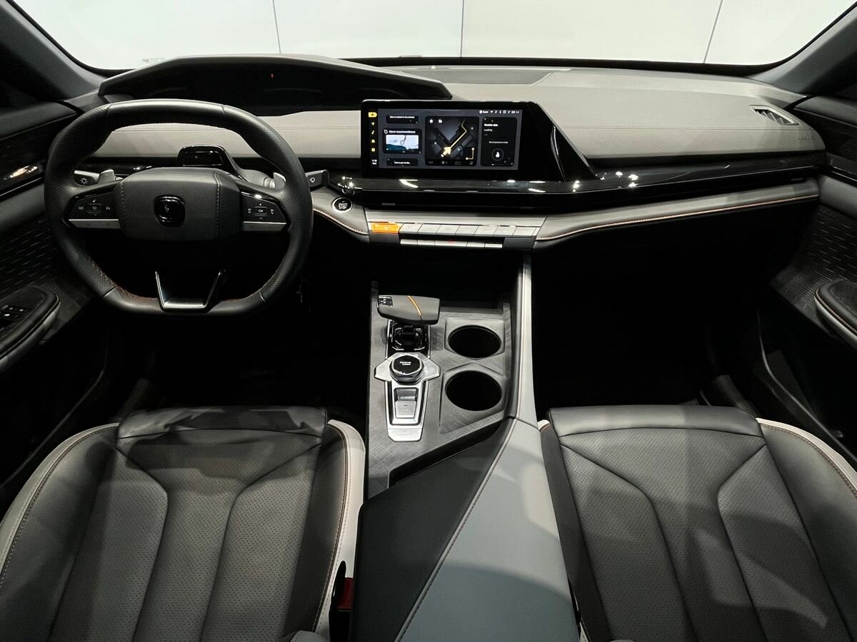 Changan UNI-V б/у, 2024, Роботизированная. Фото: #9