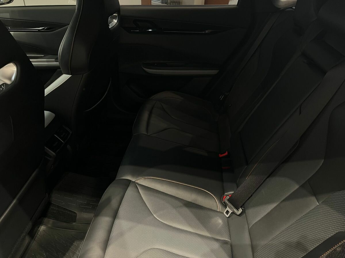 Changan UNI-V б/у, 2024, Роботизированная. Фото: #21