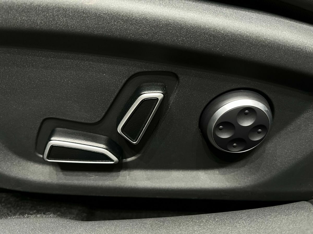 Changan UNI-V б/у, 2024, Роботизированная. Фото: #23