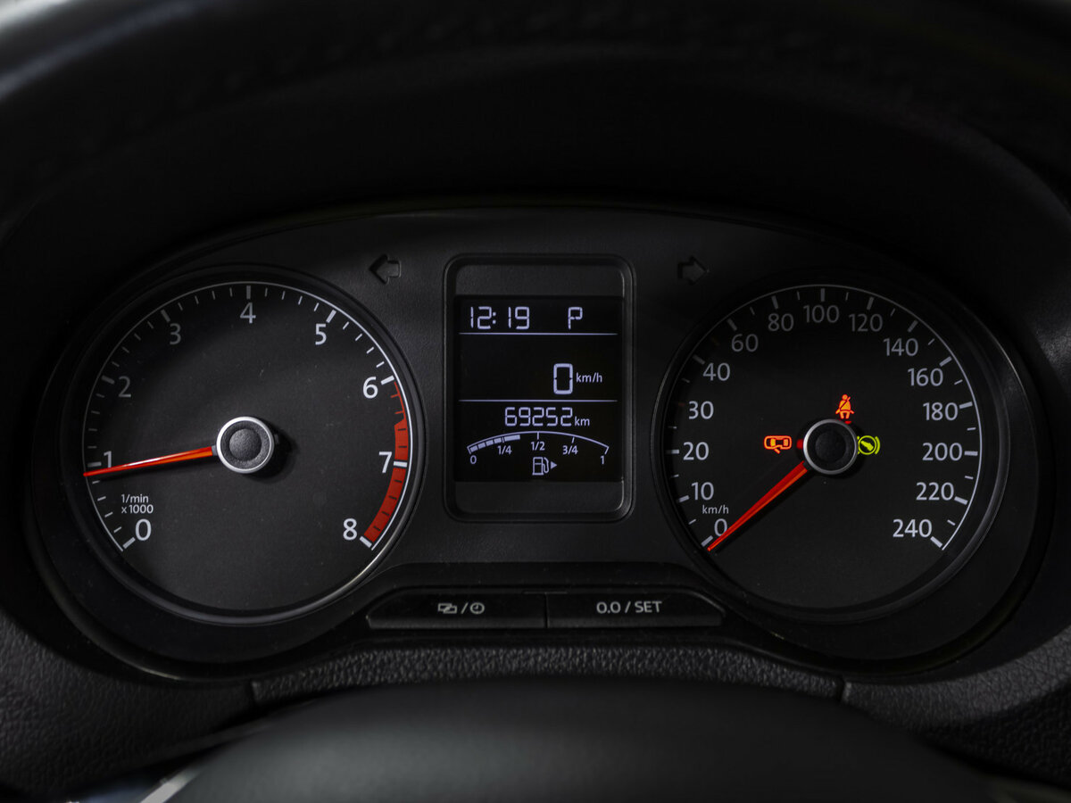 Volkswagen Polo б/у, 2016, Автоматическая. Фото: #9