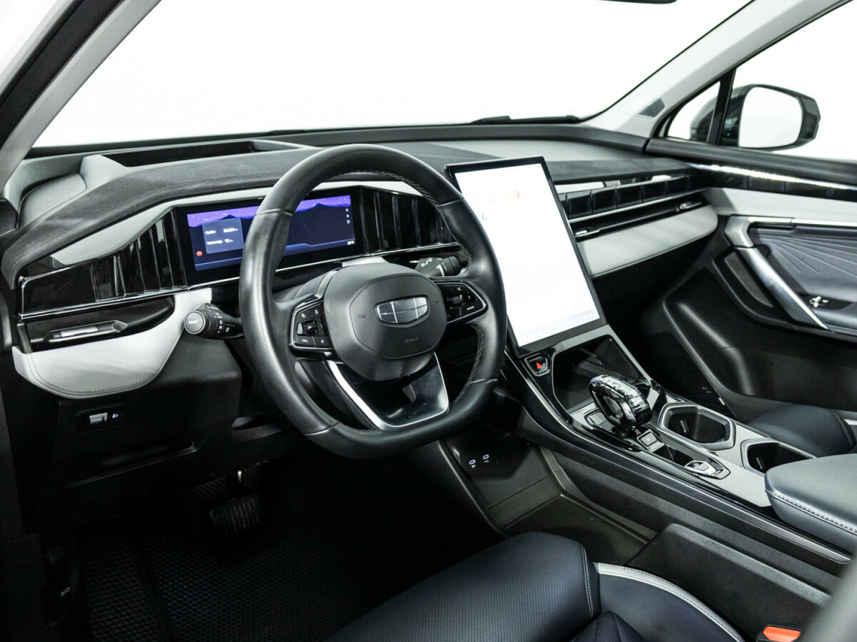 Geely Atlas б/у, 2023, Роботизированная. Фото: #8