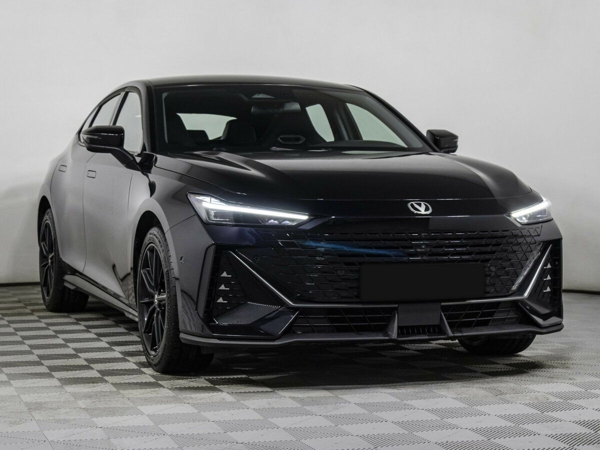 Changan UNI-V б/у, 2024, Роботизированная. Фото: #2