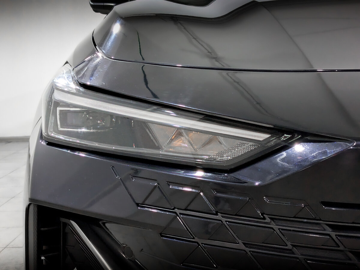 Changan UNI-V б/у, 2023, Роботизированная. Фото: #16