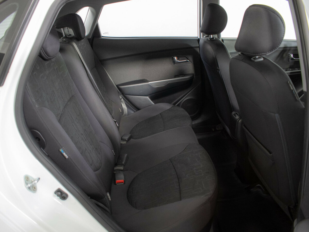 Kia Rio б/у, 2016, Автоматическая. Фото: #9