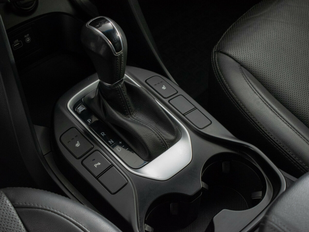 Hyundai Santa Fe б/у, 2017, Автоматическая. Фото: #10