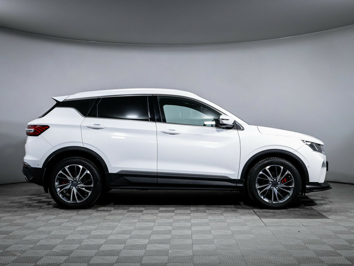 Geely Coolray б/у, 2023, Роботизированная. Фото: #3