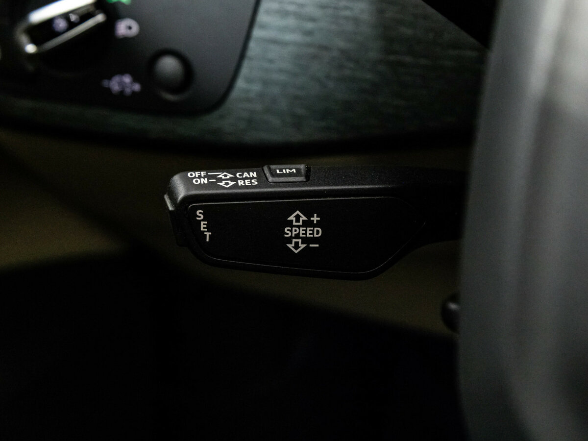 Audi A4 б/у, 2017, Роботизированная. Фото: #16