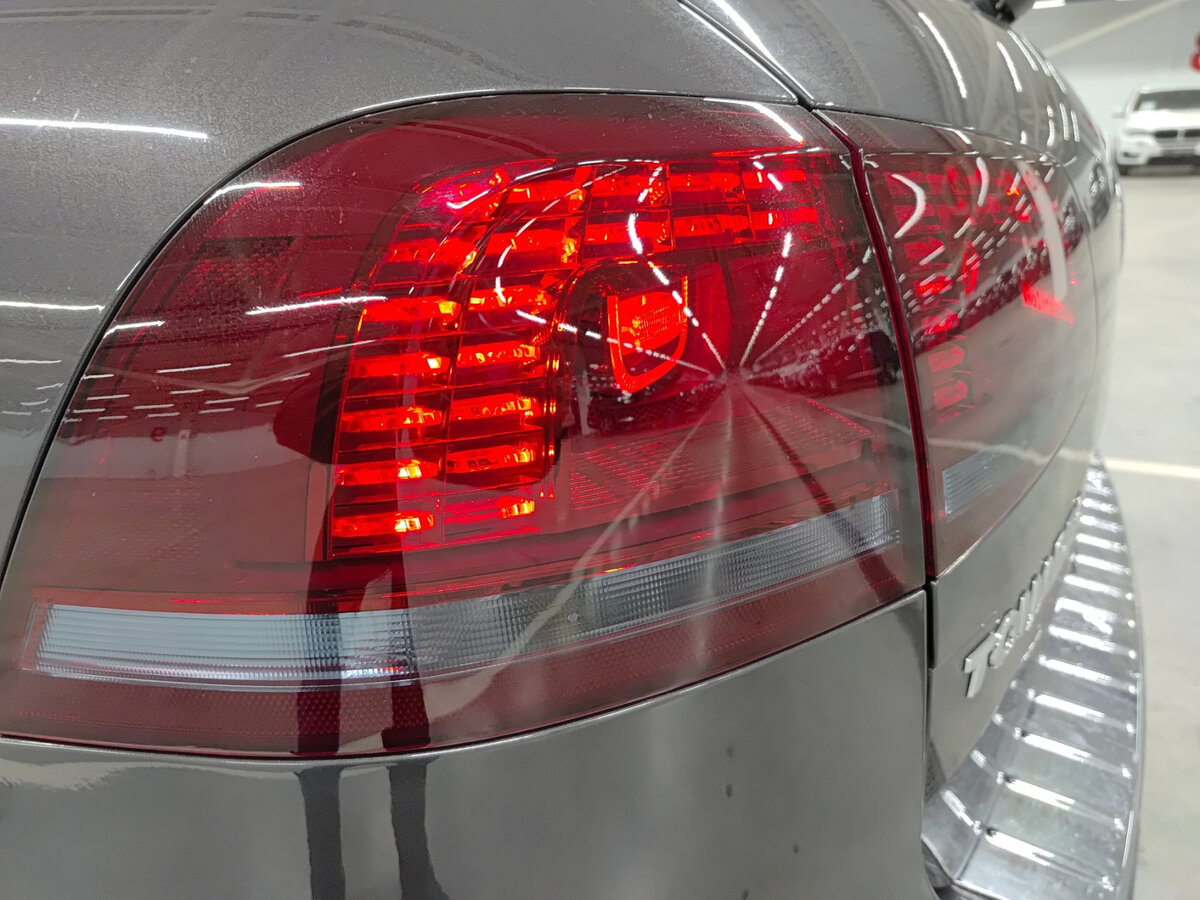 Volkswagen Touareg б/у, 2012, Автоматическая. Фото: #8