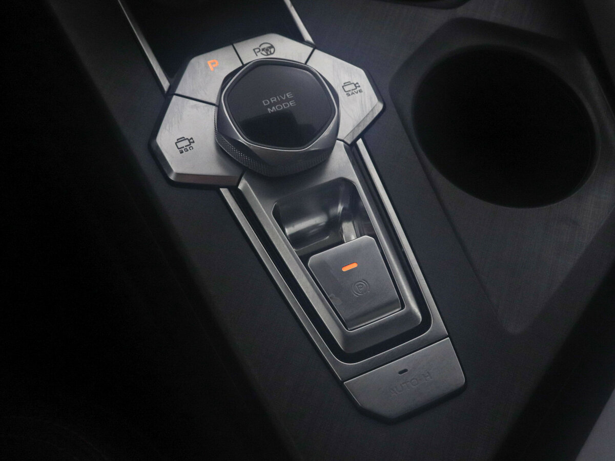 Changan UNI-V б/у, 2023, Роботизированная. Фото: #17