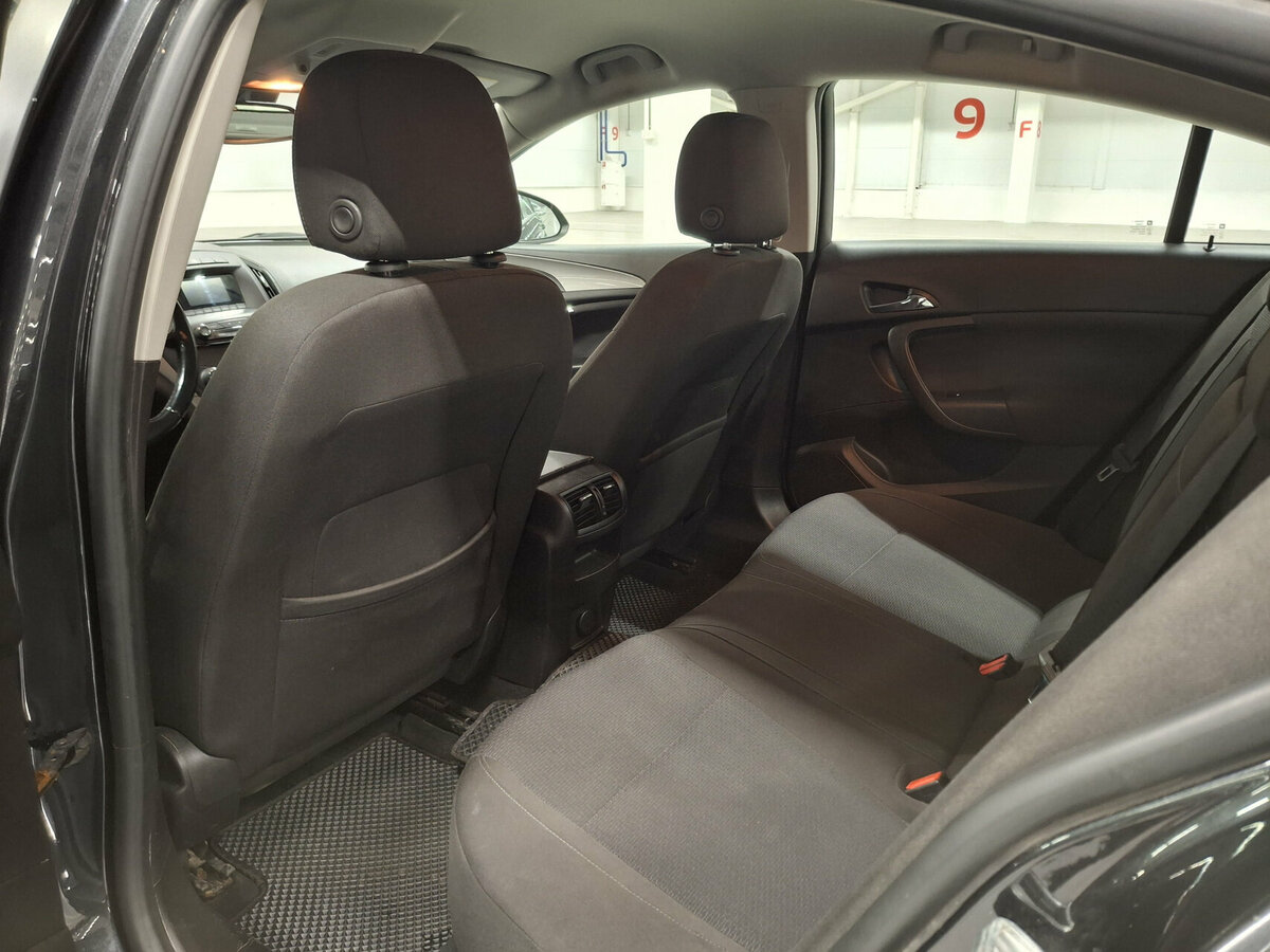 Opel Insignia б/у, 2013, Механическая. Фото: #11