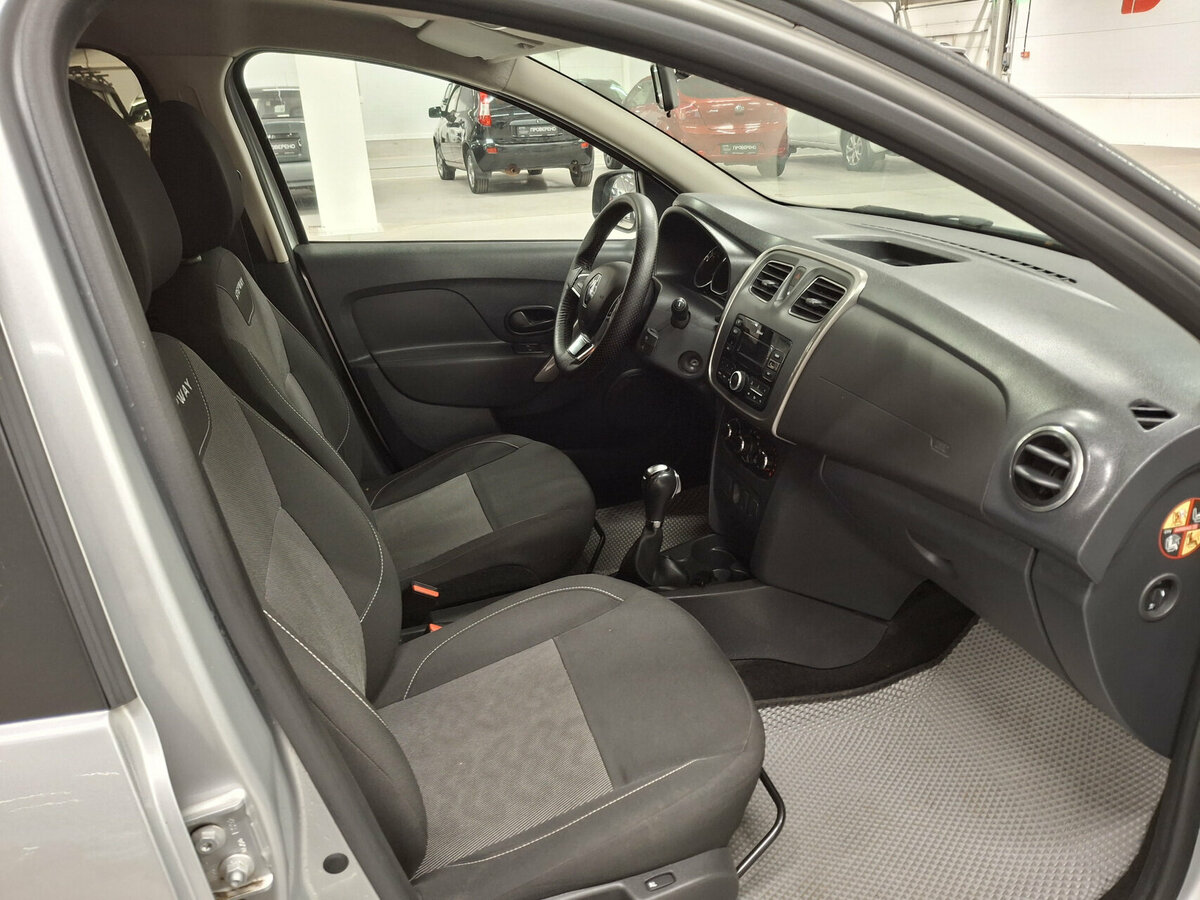 Renault Logan б/у, 2020, Автоматическая. Фото: #10