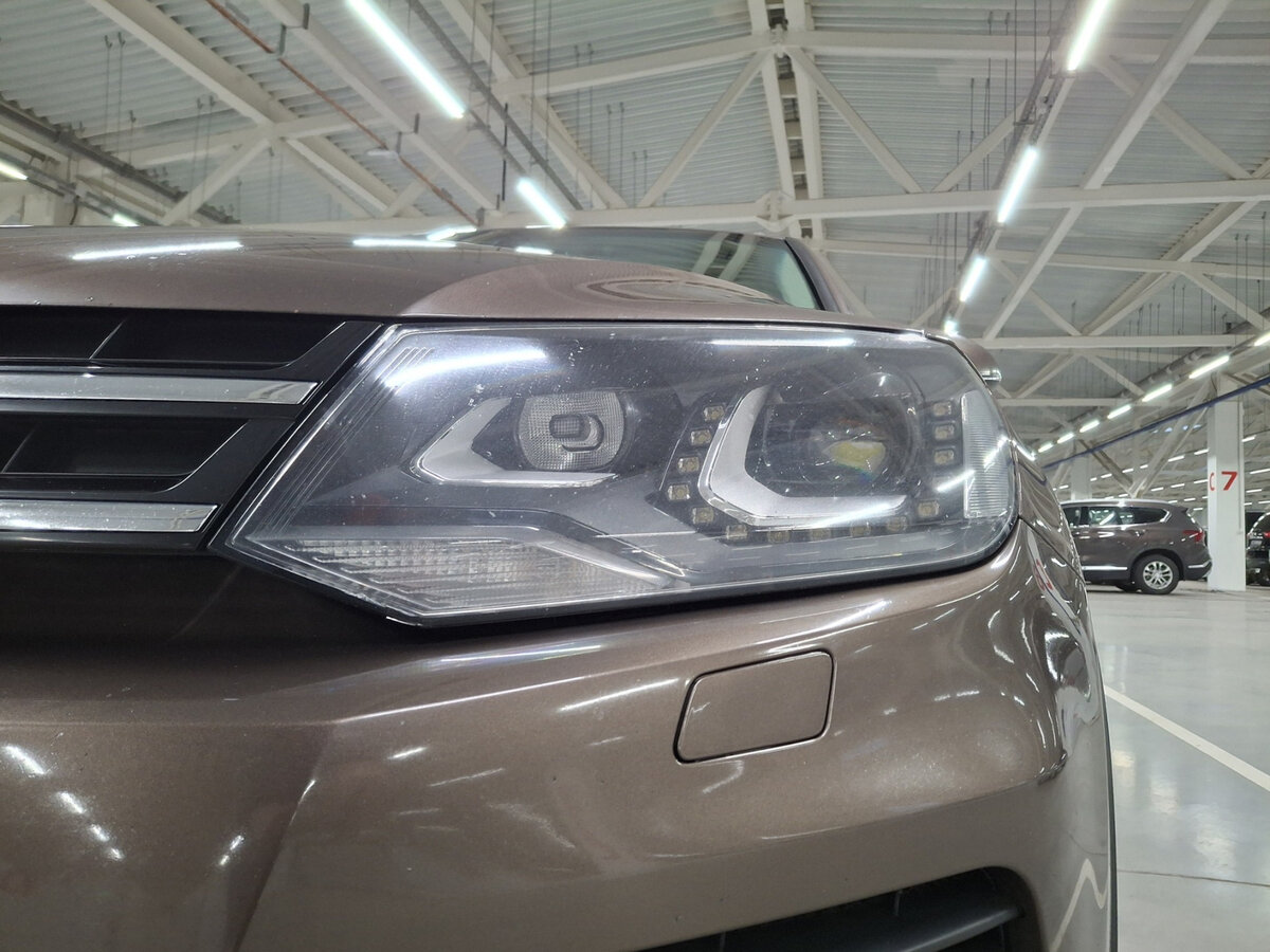 Volkswagen Touareg б/у, 2013, Автоматическая. Фото: #16