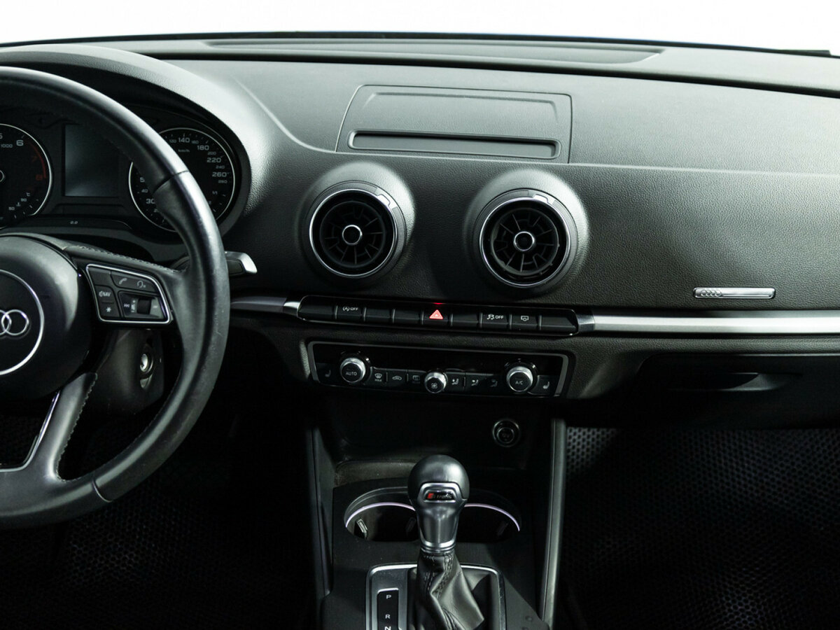 Audi A3 б/у, 2019, Роботизированная. Фото: #13